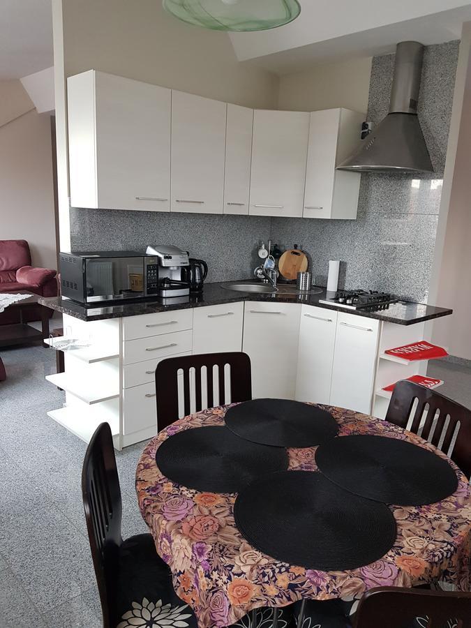 Roadway Hostel Келце Екстериор снимка